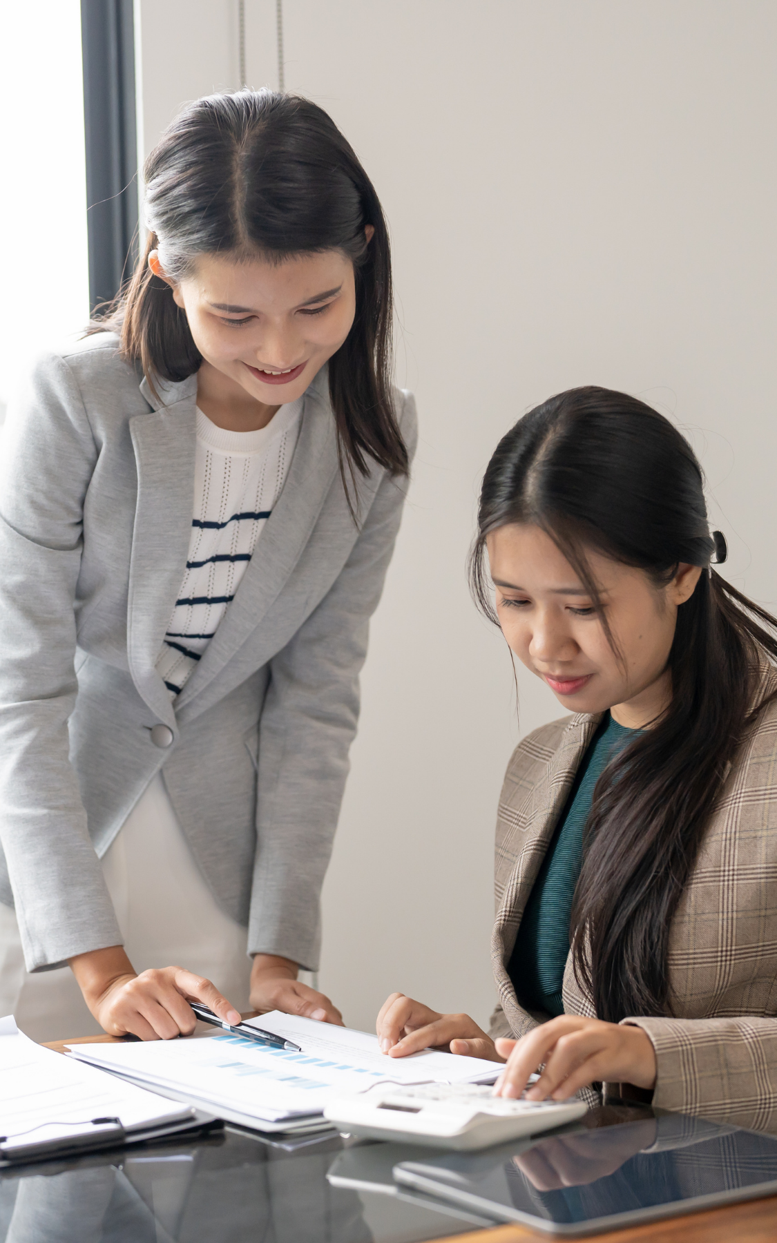 B2C and B2B service operations